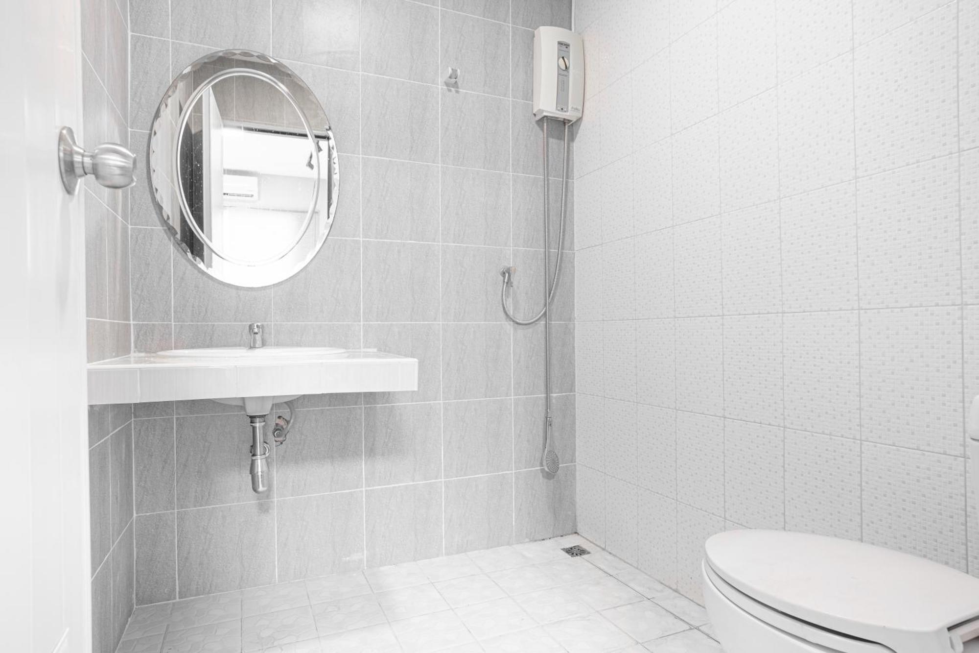 Breakers Hotel Rawai Exteriör bild